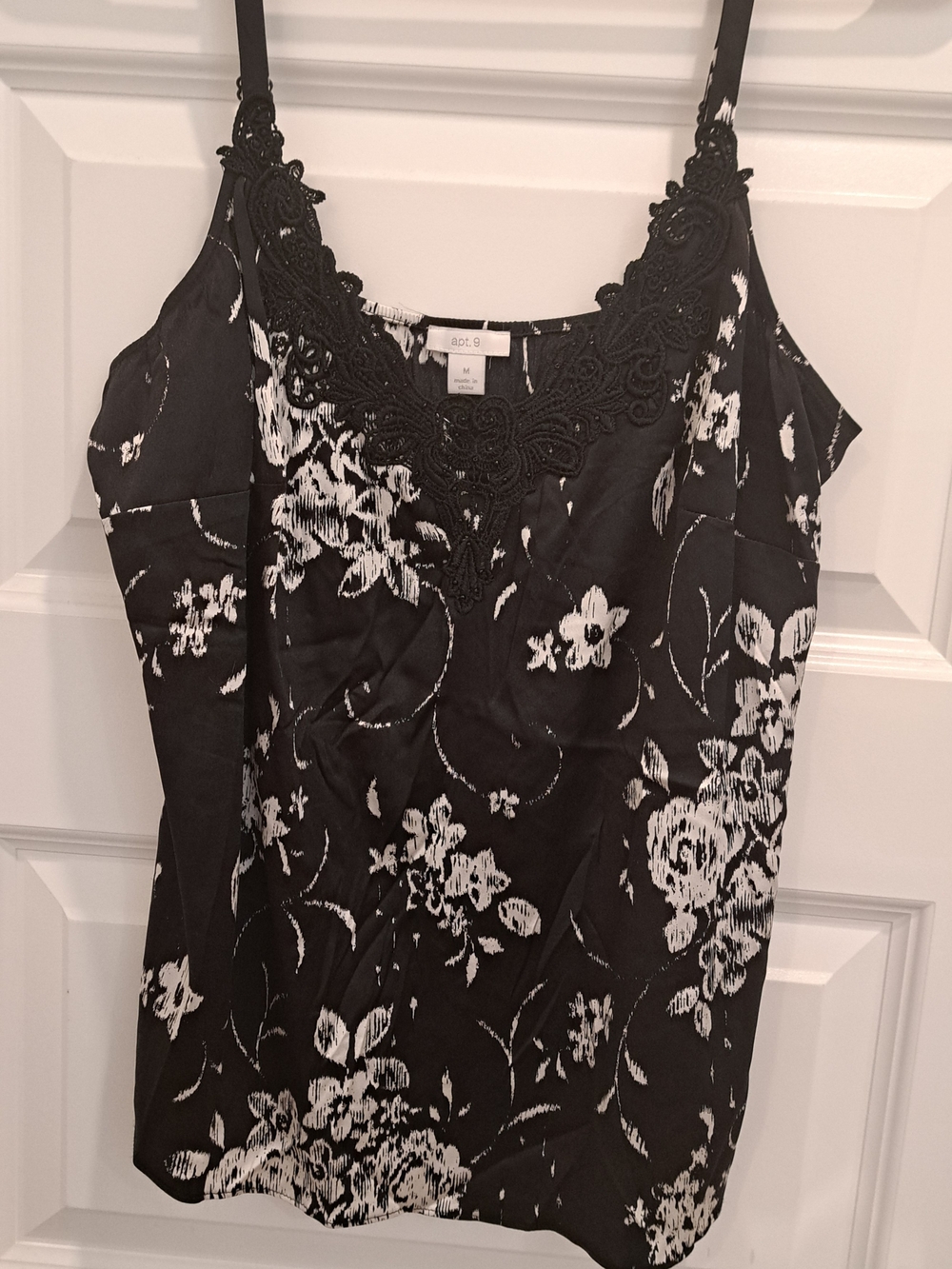 Apt. 9 Black and White Floral Lace-Trim Camisole